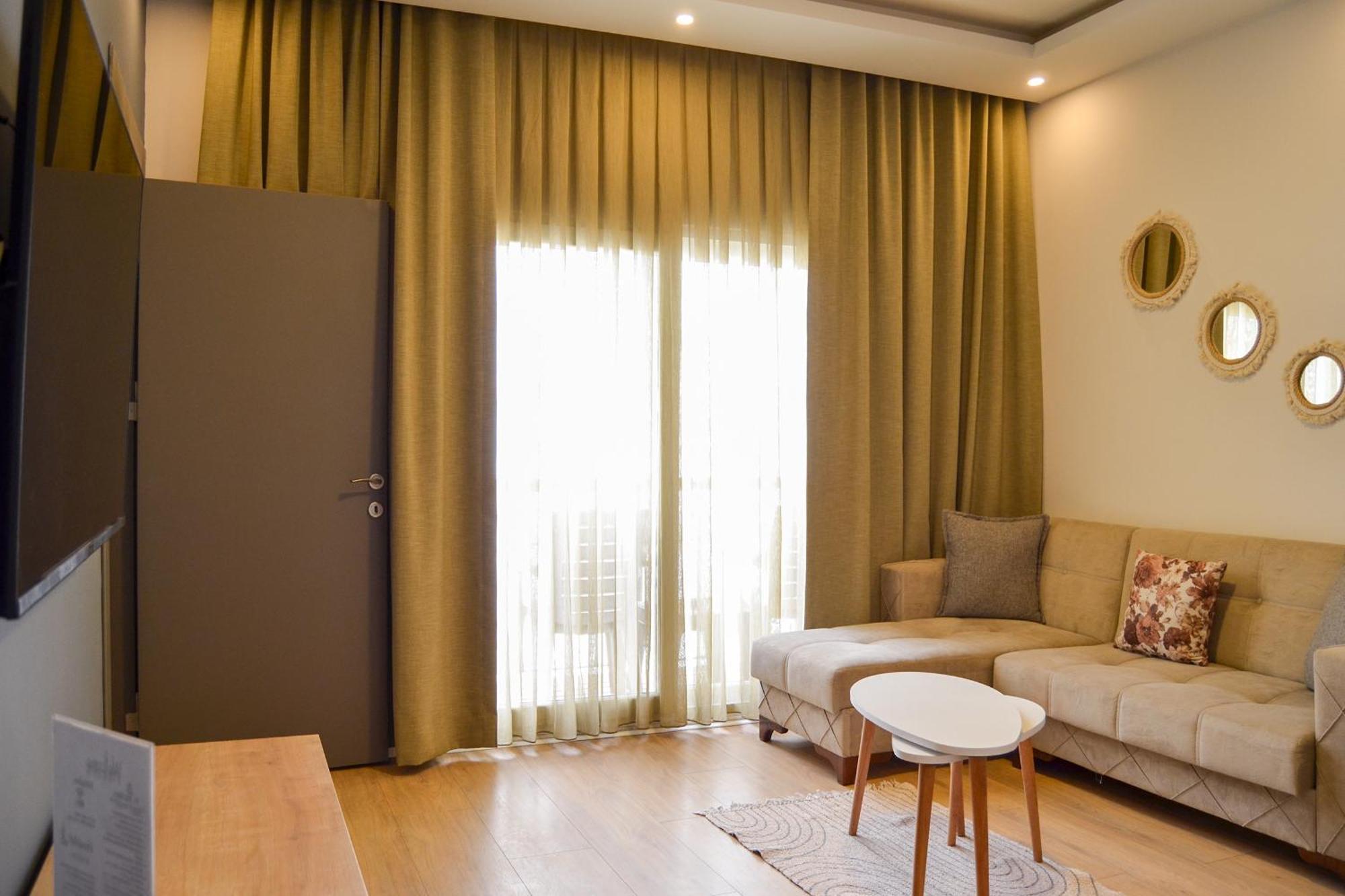 Loca Centre Suites Bodrum Exteriör bild